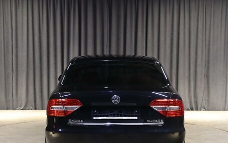 Skoda Superb III рестайлинг, 2014 год, 1 049 000 рублей, 5 фотография