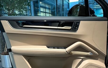 Porsche Cayenne III, 2026 год, 22 633 612 рублей, 6 фотография