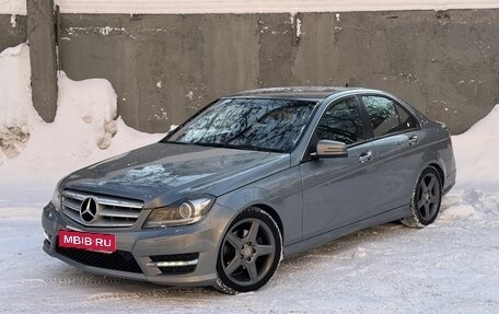 Mercedes-Benz C-Класс, 2013 год, 1 750 000 рублей, 1 фотография