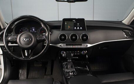 KIA Stinger I, 2019 год, 2 930 000 рублей, 5 фотография