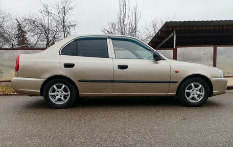 Hyundai Accent II, 2004 год, 480 000 рублей, 2 фотография