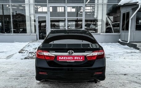 Toyota Camry, 2012 год, 1 600 000 рублей, 4 фотография