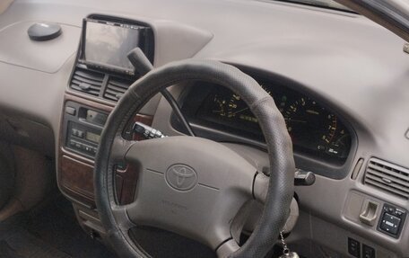 Toyota Ipsum II, 2001 год, 580 000 рублей, 7 фотография