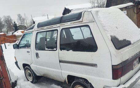 Toyota Town Ace III, 1987 год, 350 000 рублей, 3 фотография