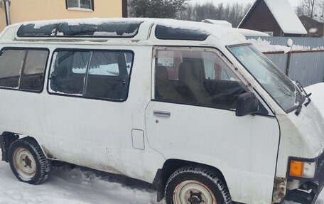 Toyota Town Ace III, 1987 год, 350 000 рублей, 2 фотография