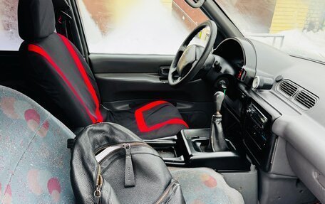 Nissan Serena I, 1999 год, 300 000 рублей, 8 фотография