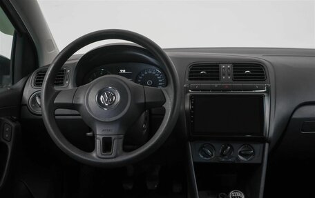 Volkswagen Polo VI (EU Market), 2010 год, 499 000 рублей, 10 фотография