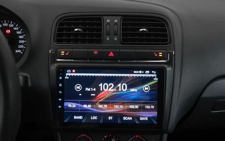 Volkswagen Polo VI (EU Market), 2010 год, 499 000 рублей, 13 фотография