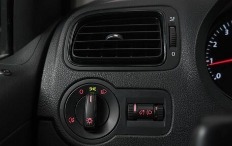 Volkswagen Polo VI (EU Market), 2010 год, 499 000 рублей, 14 фотография