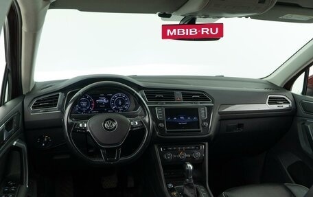 Volkswagen Tiguan II, 2017 год, 2 498 444 рублей, 6 фотография