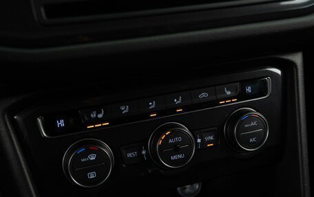 Volkswagen Tiguan II, 2017 год, 2 498 444 рублей, 16 фотография