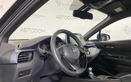 Toyota C-HR I рестайлинг, 2019 год, 2 397 000 рублей, 10 фотография