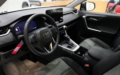 Toyota RAV4, 2025 год, 4 200 000 рублей, 16 фотография