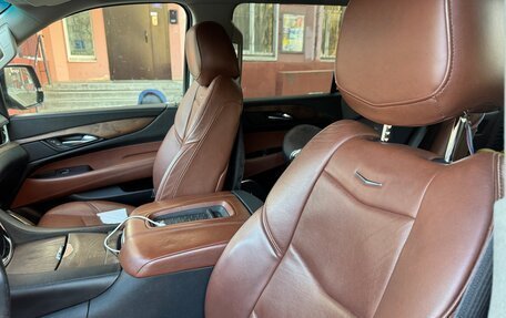 Cadillac Escalade IV, 2016 год, 3 900 000 рублей, 9 фотография