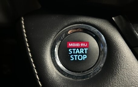 Toyota RAV4, 2017 год, 2 300 000 рублей, 11 фотография