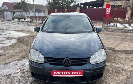 Volkswagen Golf V, 2005 год, 395 000 рублей, 2 фотография