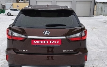 Lexus RX IV рестайлинг, 2018 год, 5 600 000 рублей, 3 фотография