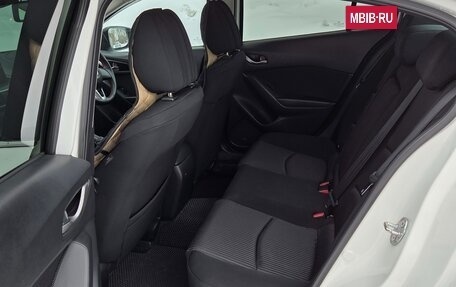 Mazda Axela, 2015 год, 1 270 000 рублей, 23 фотография