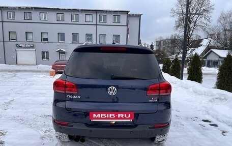 Volkswagen Tiguan I, 2016 год, 1 700 000 рублей, 4 фотография
