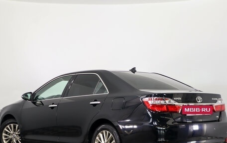 Toyota Camry, 2017 год, 2 099 000 рублей, 7 фотография