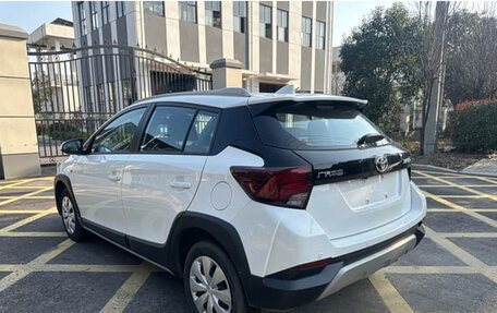 Toyota Yaris XP150 рестайлинг, 2022 год, 1 210 000 рублей, 4 фотография