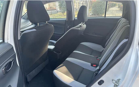 Toyota Yaris XP150 рестайлинг, 2022 год, 1 210 000 рублей, 8 фотография