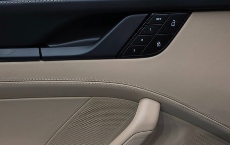 Porsche 911, 2023 год, 18 500 000 рублей, 15 фотография