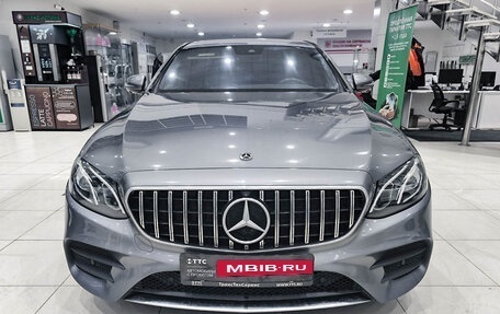 Mercedes-Benz E-Класс, 2018 год, 2 990 000 рублей, 2 фотография