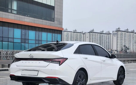 Hyundai Elantra, 2022 год, 1 500 000 рублей, 4 фотография