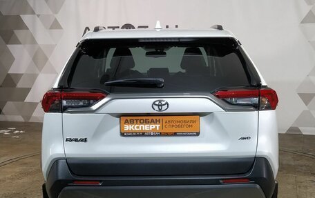 Toyota RAV4, 2020 год, 3 874 000 рублей, 5 фотография