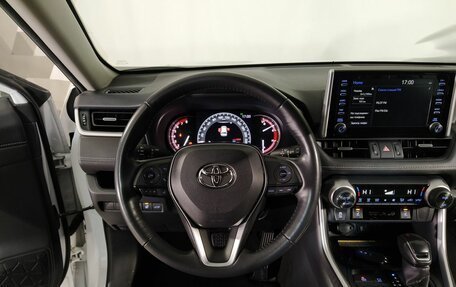 Toyota RAV4, 2020 год, 3 874 000 рублей, 11 фотография