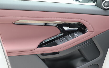 Land Rover Range Rover Evoque II, 2025 год, 6 150 000 рублей, 17 фотография