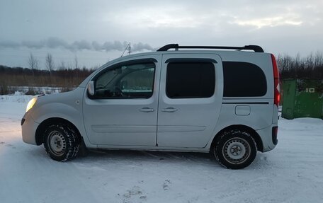 Renault Kangoo II рестайлинг, 2012 год, 700 000 рублей, 1 фотография