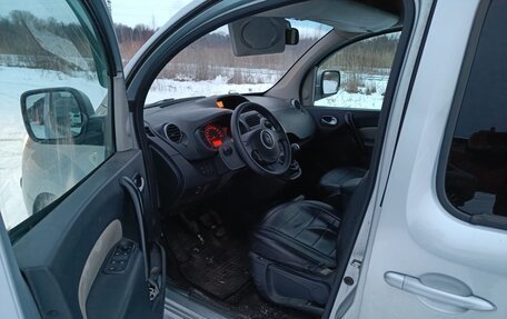 Renault Kangoo II рестайлинг, 2012 год, 700 000 рублей, 10 фотография