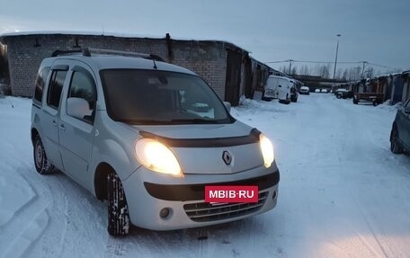 Renault Kangoo II рестайлинг, 2012 год, 700 000 рублей, 4 фотография