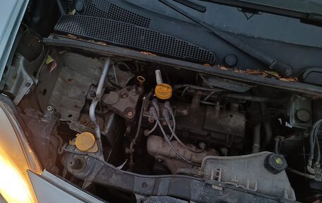 Renault Kangoo II рестайлинг, 2012 год, 700 000 рублей, 20 фотография