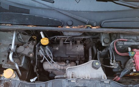 Renault Kangoo II рестайлинг, 2012 год, 700 000 рублей, 22 фотография