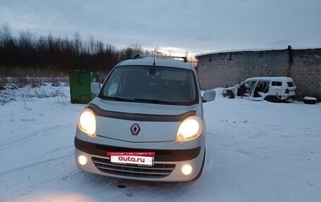 Renault Kangoo II рестайлинг, 2012 год, 700 000 рублей, 18 фотография