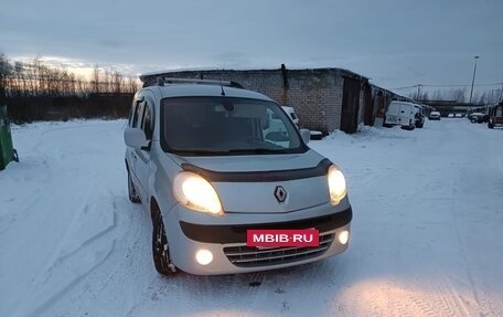 Renault Kangoo II рестайлинг, 2012 год, 700 000 рублей, 19 фотография