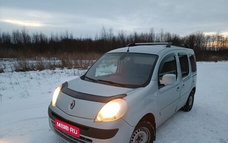 Renault Kangoo II рестайлинг, 2012 год, 700 000 рублей, 16 фотография