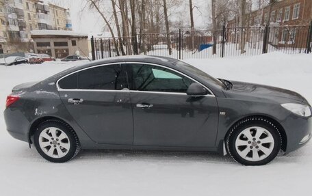 Opel Insignia II рестайлинг, 2011 год, 1 000 000 рублей, 1 фотография