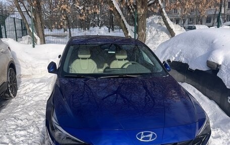 Hyundai Elantra, 2021 год, 2 550 000 рублей, 1 фотография