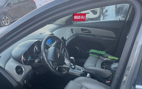 Chevrolet Cruze II, 2011 год, 570 000 рублей, 6 фотография