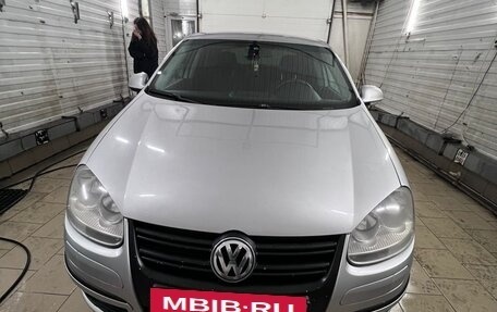 Volkswagen Jetta VI, 2009 год, 550 000 рублей, 10 фотография