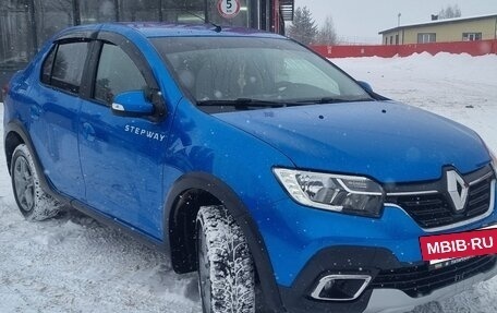 Renault Logan II, 2019 год, 1 310 000 рублей, 2 фотография
