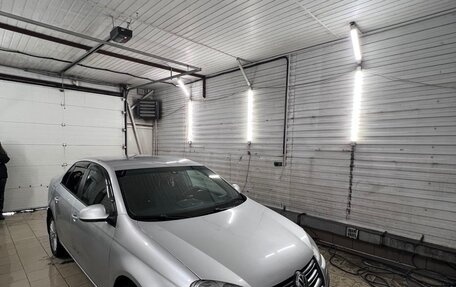 Volkswagen Jetta VI, 2009 год, 550 000 рублей, 9 фотография