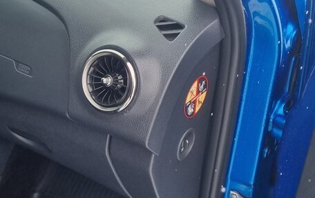 Renault Logan II, 2019 год, 1 310 000 рублей, 10 фотография