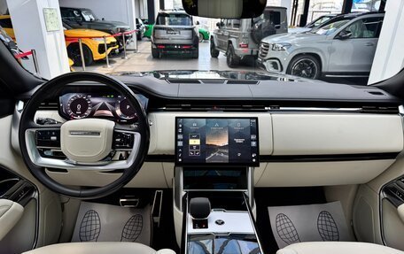 Land Rover Range Rover IV рестайлинг, 2025 год, 22 990 000 рублей, 17 фотография