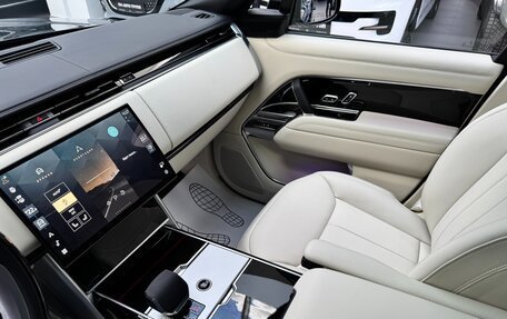 Land Rover Range Rover IV рестайлинг, 2025 год, 22 990 000 рублей, 29 фотография