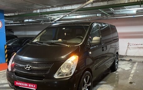 Hyundai Grand Starex Grand Starex I рестайлинг 2, 2012 год, 1 490 000 рублей, 10 фотография